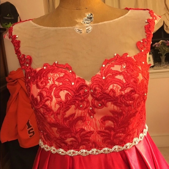 Red Floor-length Satin Ball Gown - Picture 4 of 6